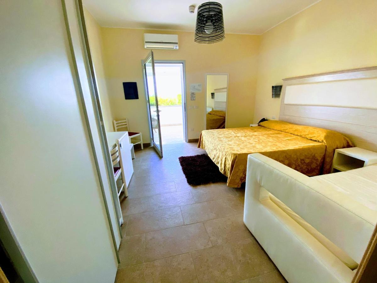 Hotel Sole 兰佩杜萨 外观 照片